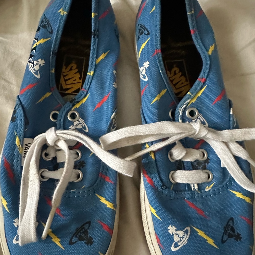 Boys suede blue and white Vans tennis shoes
